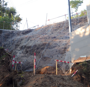 モルタル吹付工